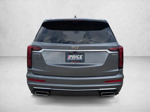 Used 2022 Cadillac XT6 Premium Luxury w/ Technology Package image 7