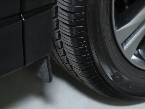 Certified 2025 MAZDA CX-5 Signature image 37