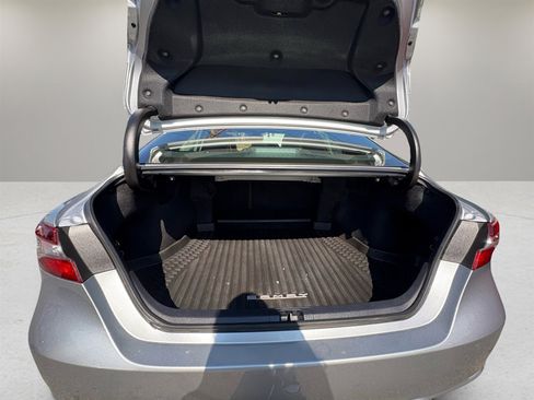 Used 2022 Toyota Camry SE w/ Cold Weather Package image 53