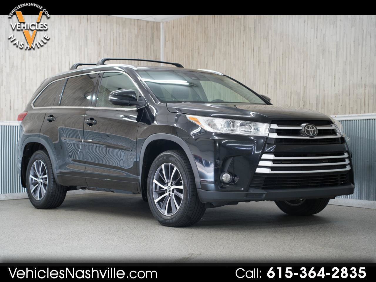 Used 2017 Toyota Highlander XLE AWD/4WD image 1