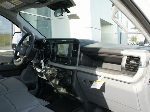 New 2026 Ford F250 XL w/ F-250 >10K GVWR Package image 28