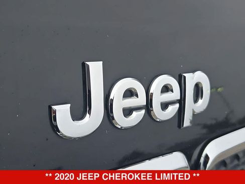 Used 2020 Jeep Cherokee Limited FWD image 12