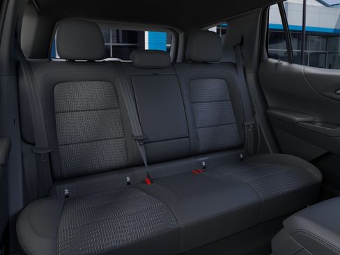 New 2026 Chevrolet Equinox LT FWD image 17