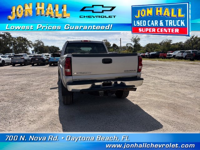 Used 2004 Chevrolet Silverado 2500 LT w/ Heavy-Duty Power Package RWD image 8