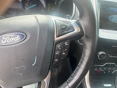 Used 2018 Ford Edge SEL w/ Canadian Touring Package AWD/4WD image 8