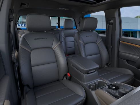 New 2026 GMC Canyon Denali AWD/4WD image 16
