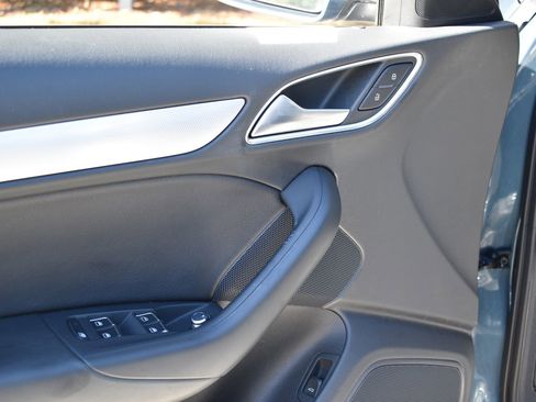 Used 2018 Audi Q3 2.0T Premium Plus w/ Premium Plus Package image 21