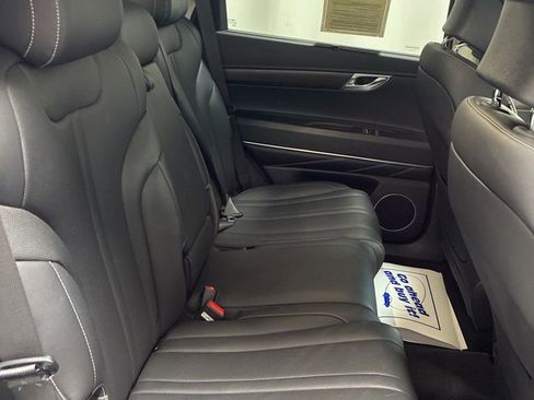 Used 2024 Genesis GV80 2.5T image 27