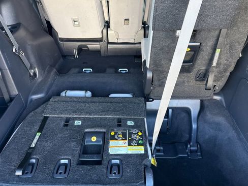 Used 2025 Toyota Sienna LE image 22