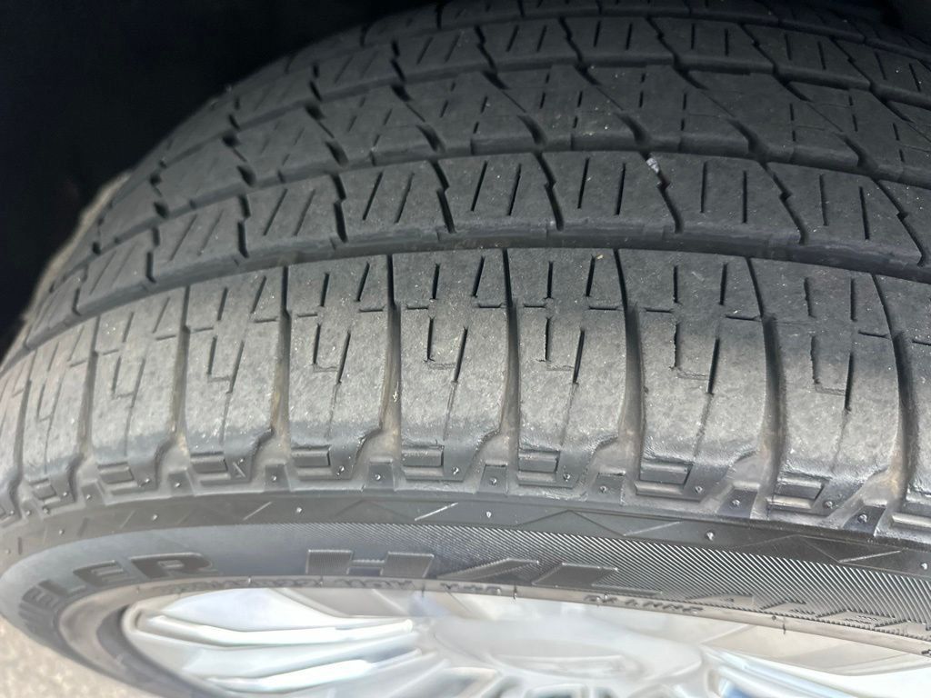 Used 2019 Cadillac Escalade Platinum AWD/4WD image 4