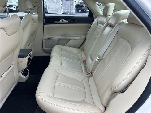 Used 2013 Lincoln MKZ AWD image 9