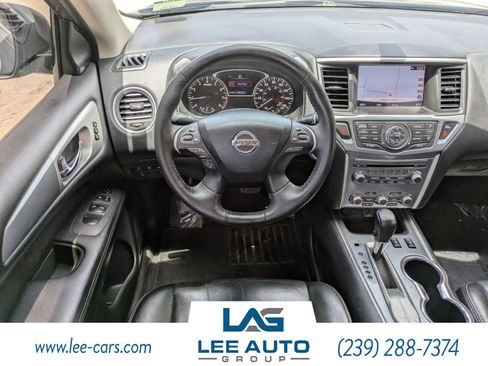 Used 2019 Nissan Pathfinder SL FWD image 15