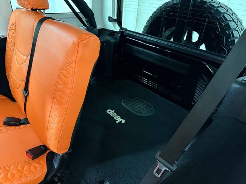 Used 2015 Jeep Wrangler Unlimited Sport w/ Quick Order Package 24S AWD/4WD image 26