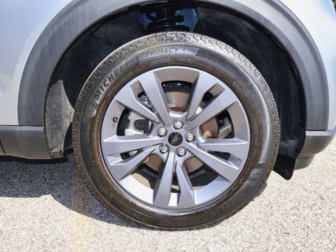 Used 2022 Ford Explorer XLT w/ Equipment Group 202A image 29