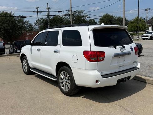 Used 2015 Toyota Sequoia Limited AWD/4WD image 8