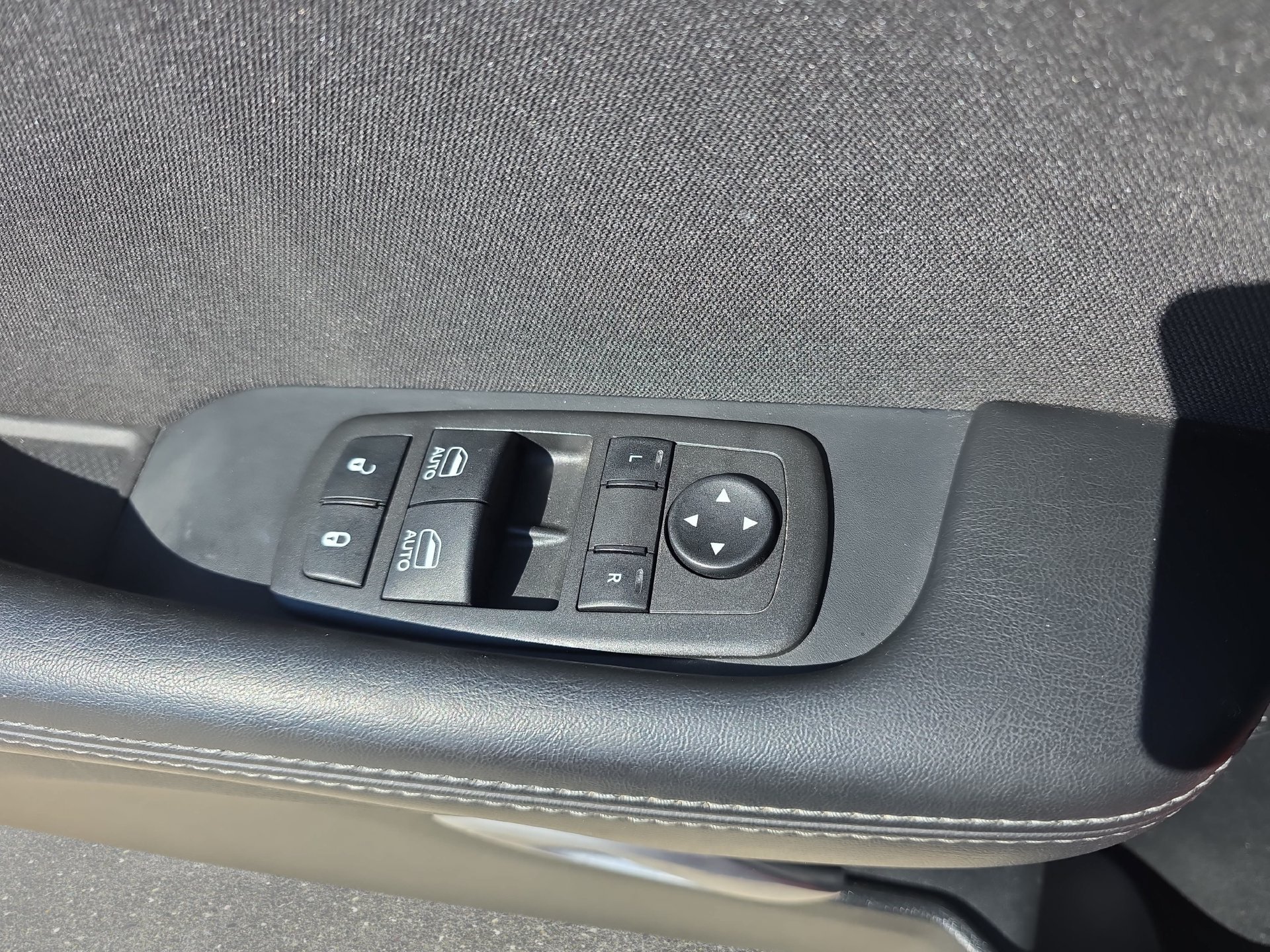 Used 2022 Dodge Challenger R/T RWD image 26
