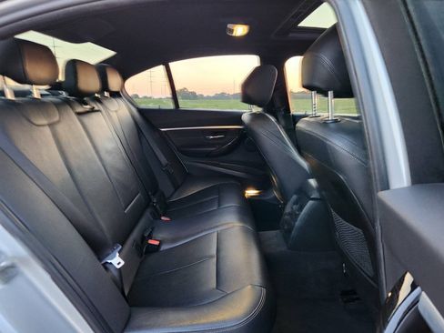 Used 2018 BMW 330i xDrive Sedan AWD/4WD image 10