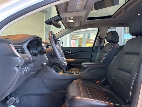 Used 2018 GMC Acadia Denali w/ Technology Package image 16