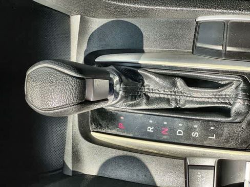 Used 2017 Honda Civic EX image 16