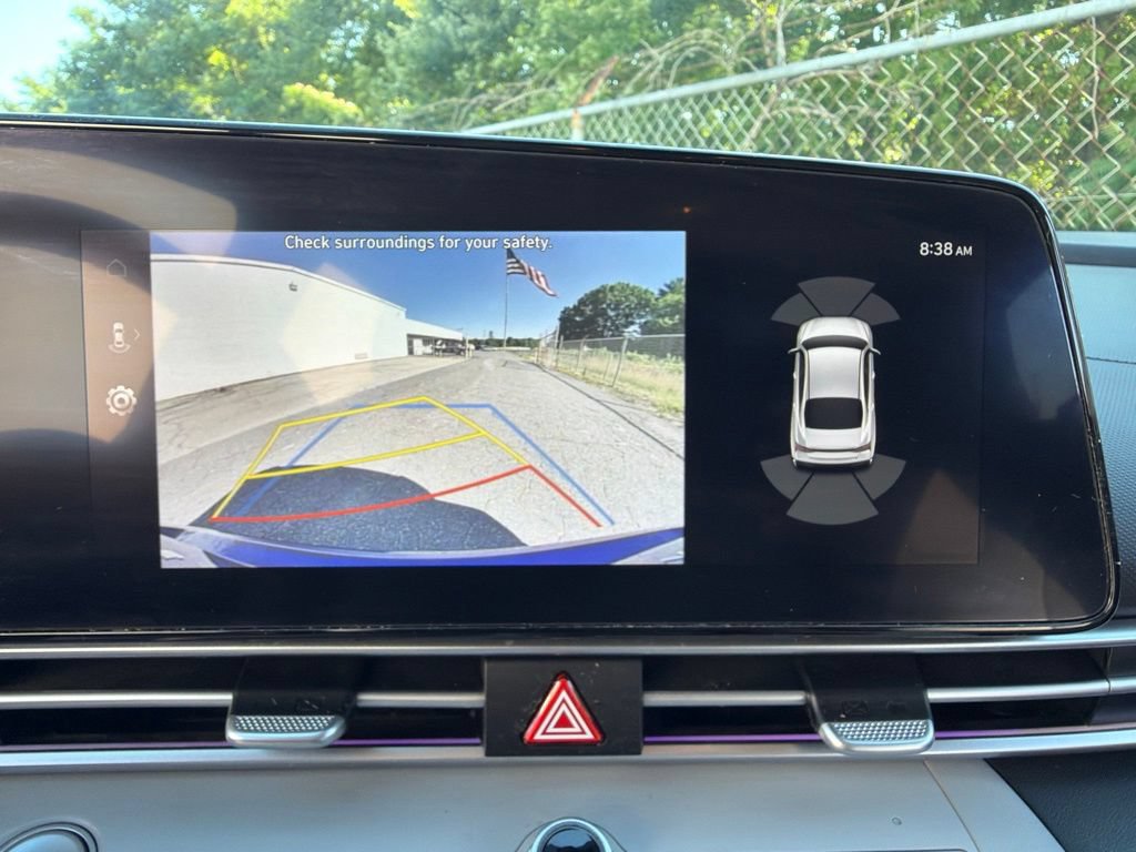 Used 2024 Hyundai Elantra Limited FWD image 31