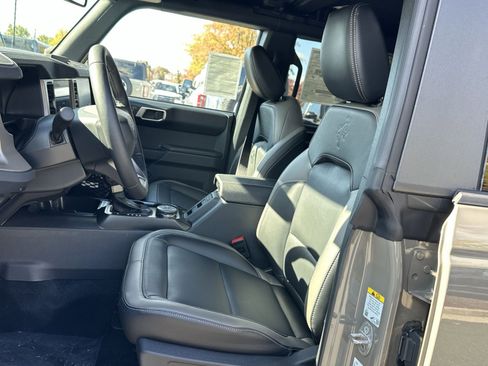 New 2025 Ford Bronco Outer Banks image 13