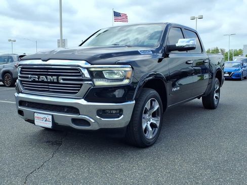 Used 2019 RAM 1500 Laramie AWD/4WD image 3
