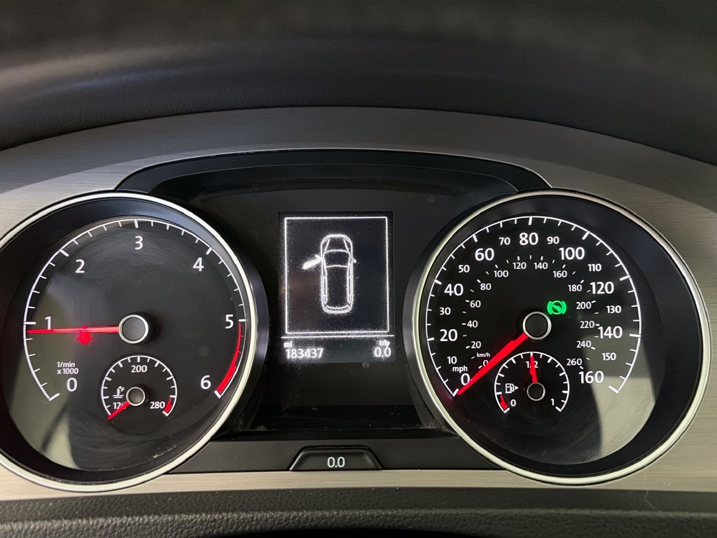 Used 2015 Volkswagen Golf TDI S FWD image 15
