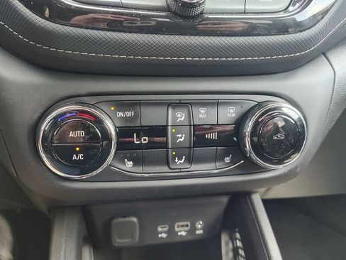 Used 2023 Chevrolet TrailBlazer ACTIV w/ Convenience Package FWD image 15