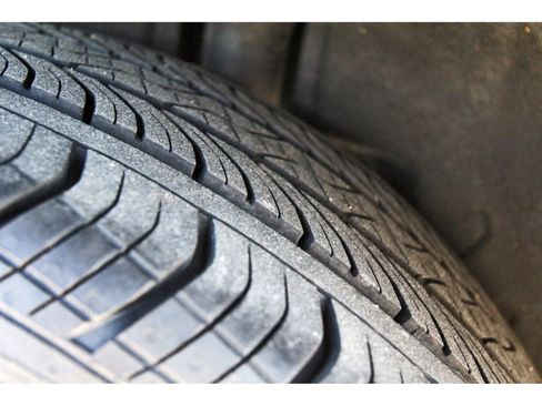 Used 2025 Buick Encore GX Avenir w/ Avenir Technology Package image 29