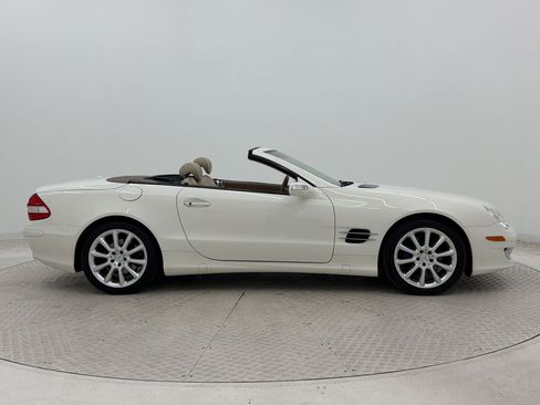 Used 2007 Mercedes-Benz SL 550 image 8