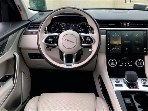 Used 2022 Jaguar F-PACE S image 5