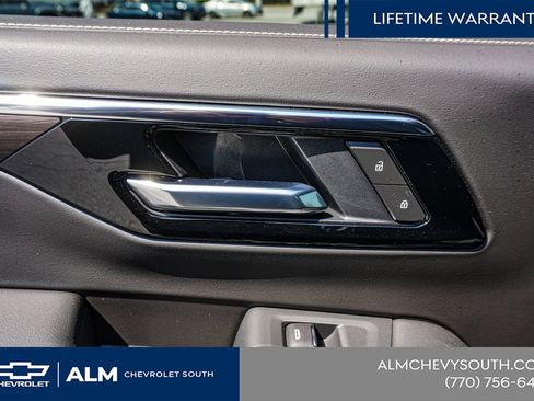 New 2026 Chevrolet Suburban Premier RWD image 58