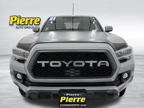 Used 2021 Toyota Tacoma TRD Off-Road w/ TRD Premium Off Road Package AWD/4WD image 8