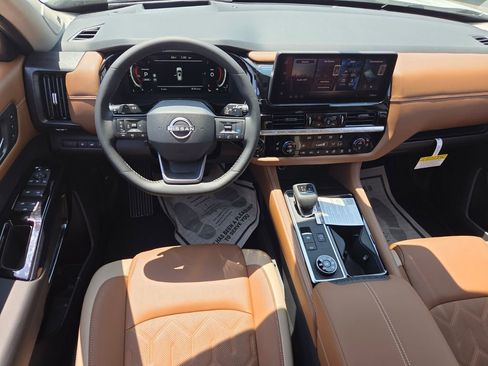 New 2026 Nissan Pathfinder Platinum AWD/4WD image 6