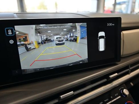 Used 2025 Hyundai Santa Fe SEL image 17