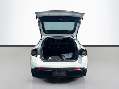 New 2026 Nissan Leaf FWD image 26