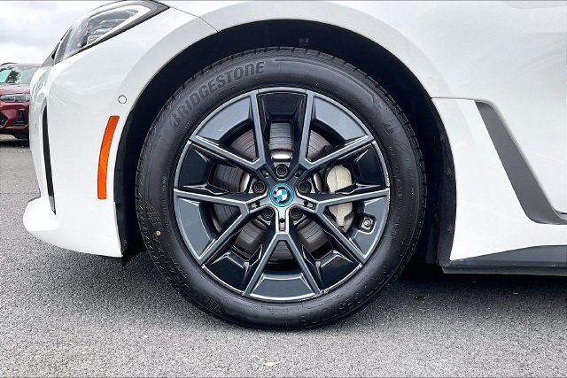 Used 2023 BMW i4 eDrive40 w/ Parking Assistance Package RWD image 8