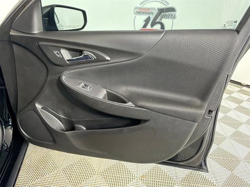 Used 2023 Chevrolet Malibu LT image 14