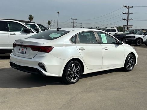 Used 2023 Kia Forte LXS image 4