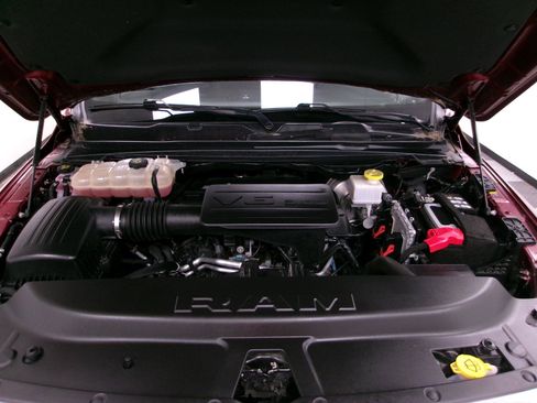 Used 2022 RAM 1500 Big Horn AWD/4WD image 17