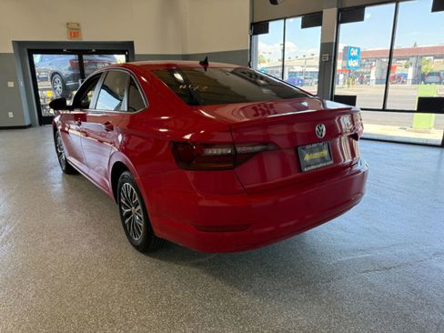 Used 2019 Volkswagen Jetta SEL image 5