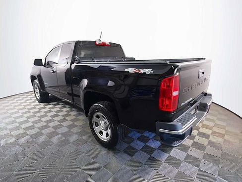 Used 2021 Chevrolet Colorado W/T AWD/4WD image 6