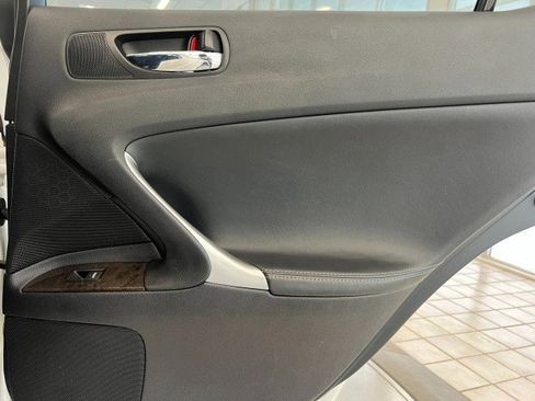 Used 2011 Lexus IS 250 AWD w/ Premium Pkg Value Edition image 37