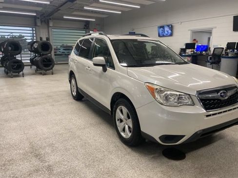 Used 2015 Subaru Forester 2.5i Premium w/ All-Weather Package AWD/4WD image 3