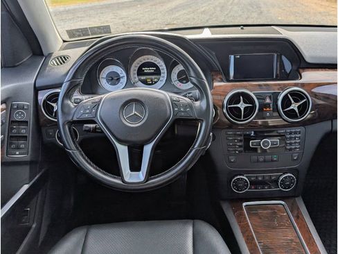 Used 2014 Mercedes-Benz GLK 350 4MATIC w/ Premium 1 Package image 25