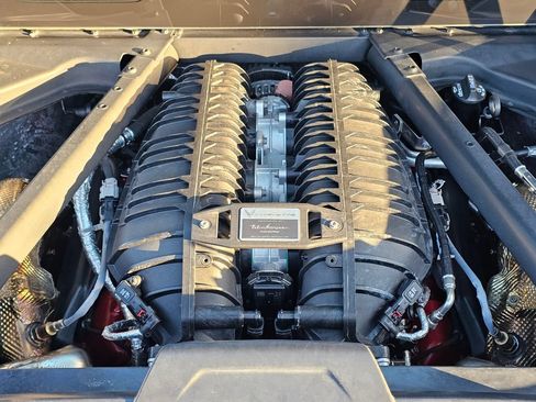 Used 2025 Chevrolet Corvette Z06 w/ Stealth Interior Trim Package RWD image 17