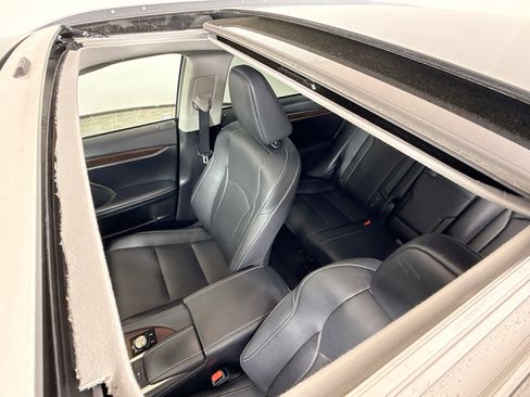 Certified 2022 Lexus RX 350 AWD w/ Premium Package image 14