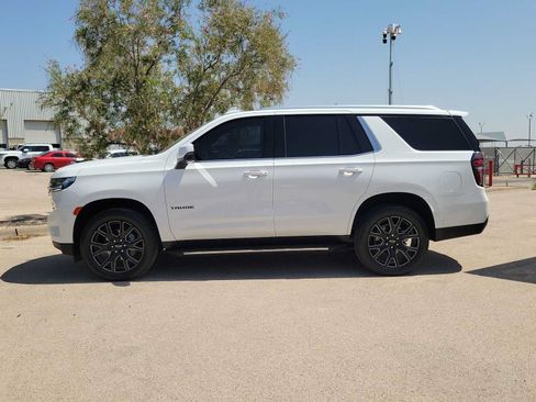 Used 2024 Chevrolet Tahoe LT w/ LT Signature Package RWD image 5