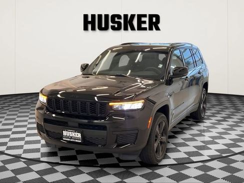 Used 2024 Jeep Grand Cherokee L Laredo AWD/4WD image 5