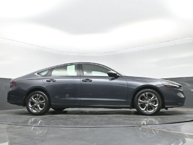Certified 2023 Honda Accord EX image 26